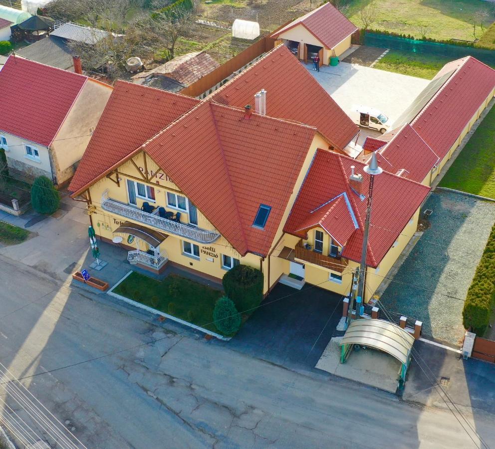 Hotel Betli Panzió Zalaegerszeg Exterior foto